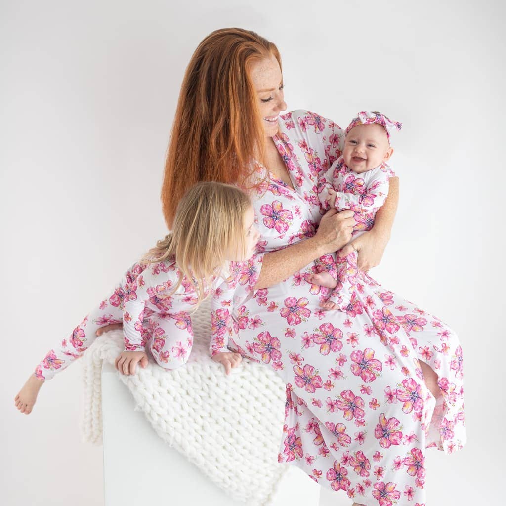 Hibiscus Kiss Women's Robe White Pink Floral