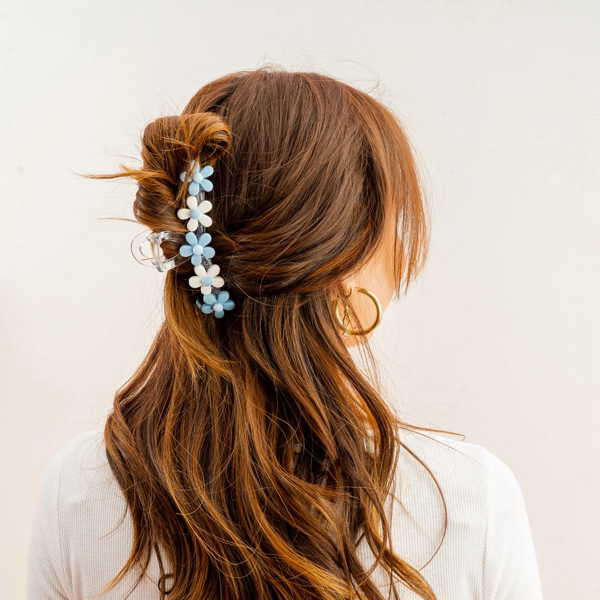 Daisy Claw Clip | Light Blue