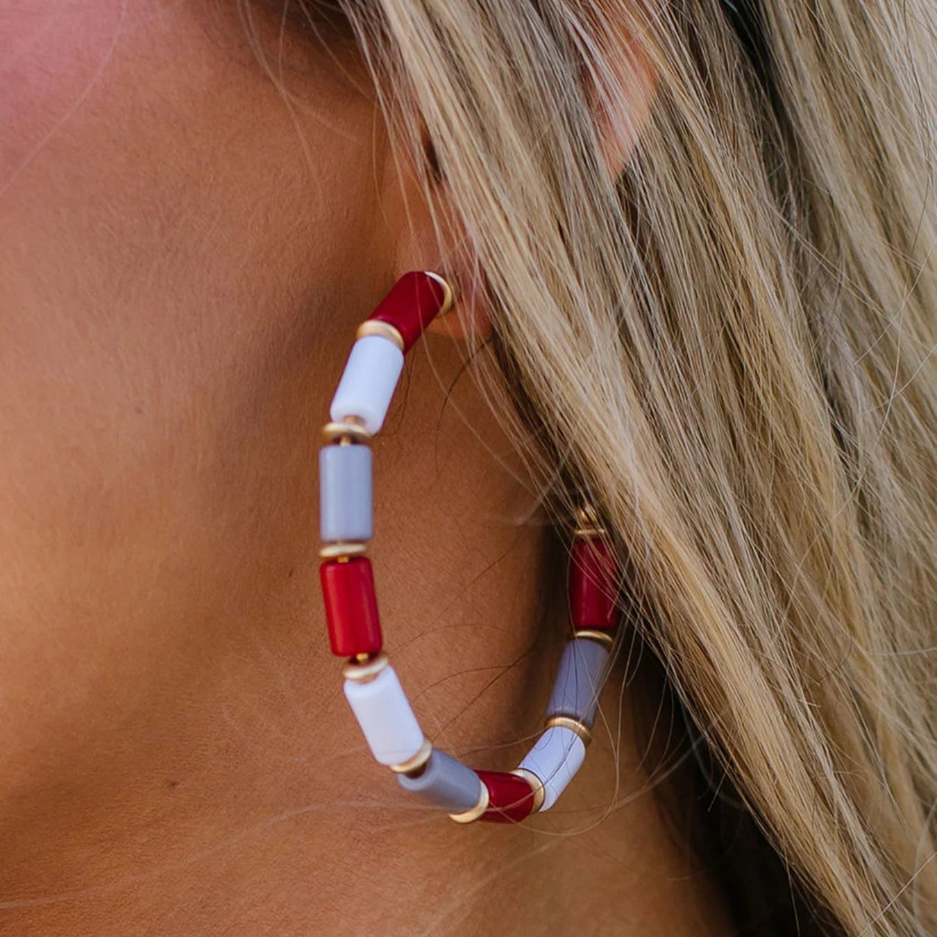 Cara Earrings | Crimson