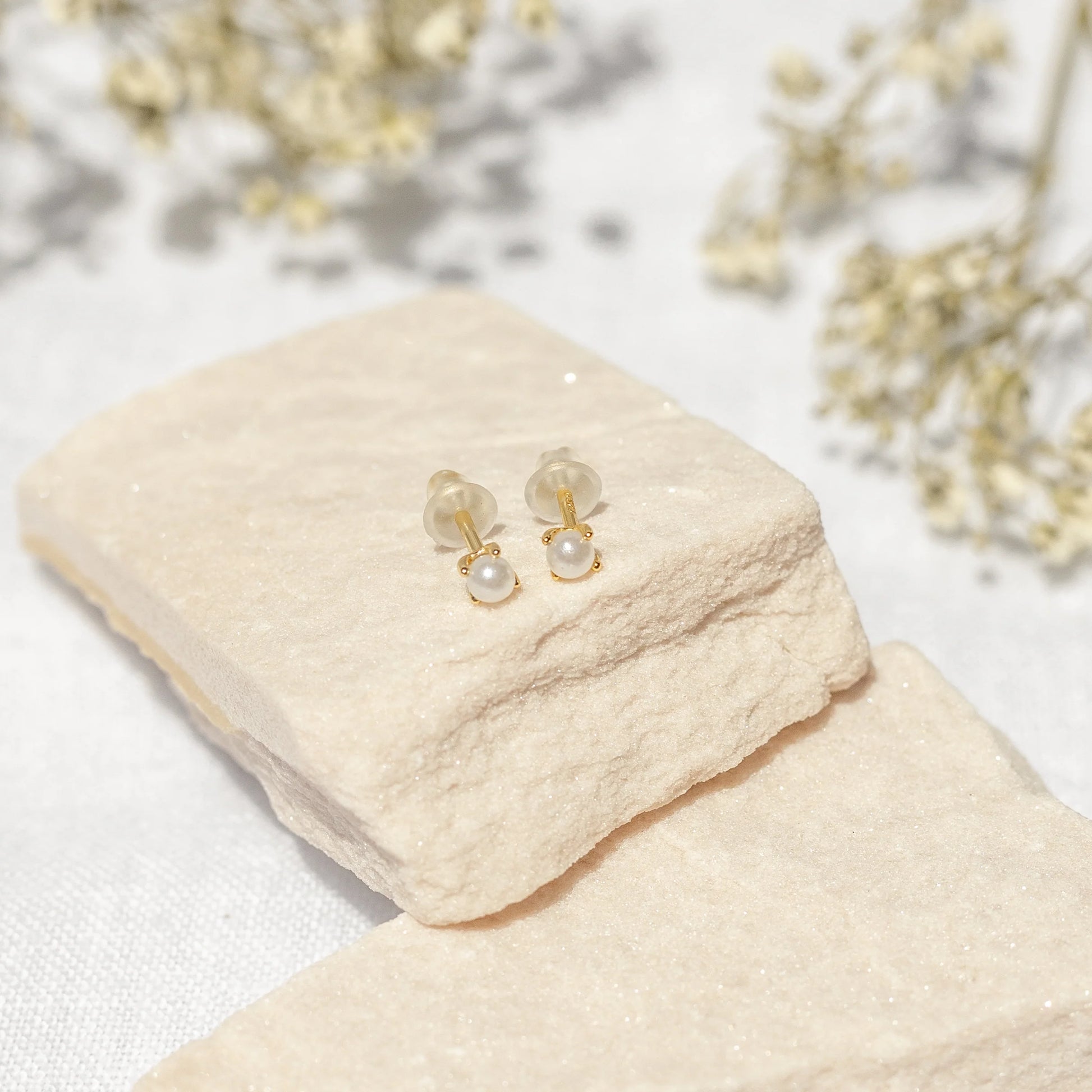 ALCO Pearl Diver Gold Studs