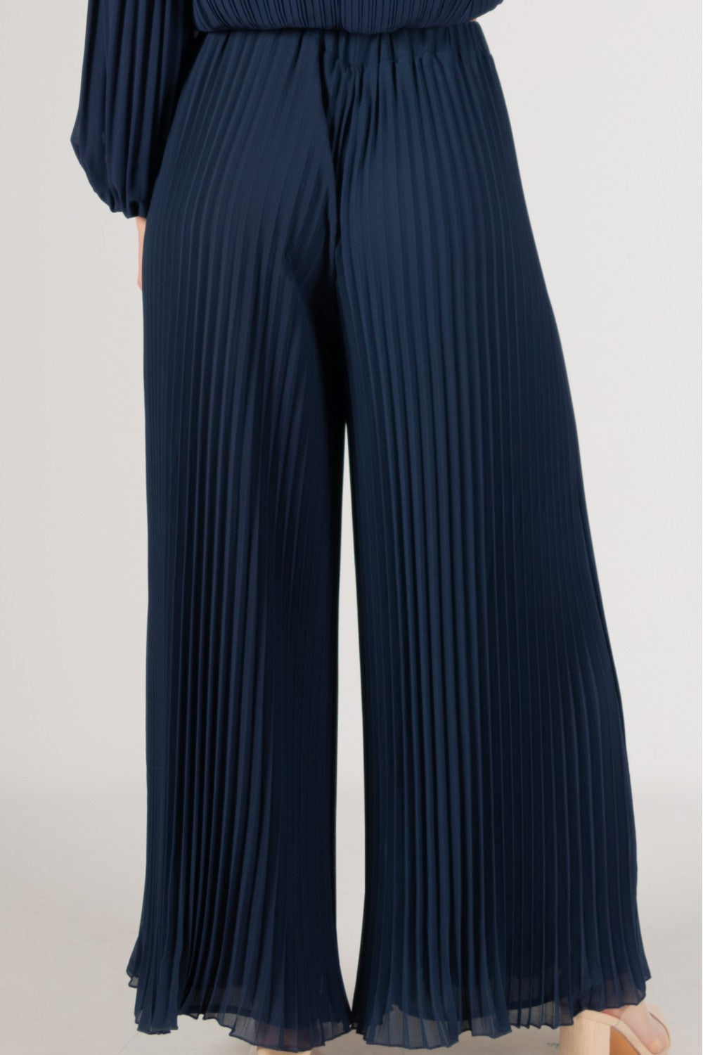 Pleated Chiffon Wide Leg Pants | Navy